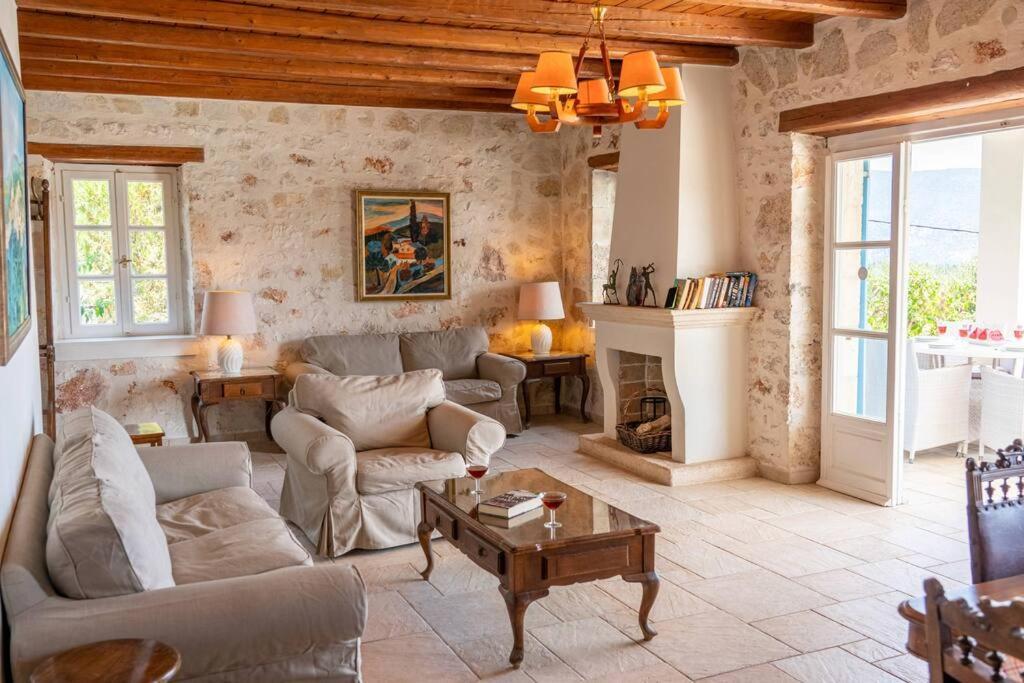 Villa Pelagos Tselendáta Екстериор снимка